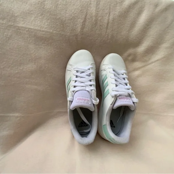 Adidas Women's White and Light Green Sneakers - Picture 9 of 13
